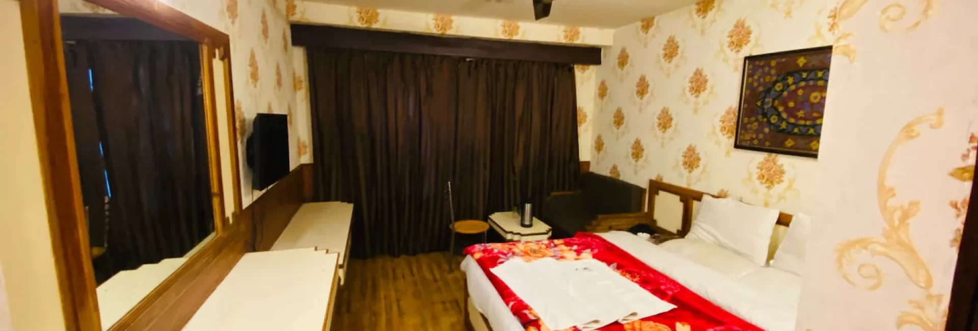 Front View Room